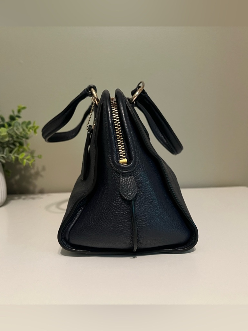 Coach Navy Pebbled Leather Dome Satchel with Gold Hardware - Picture 2 of 12